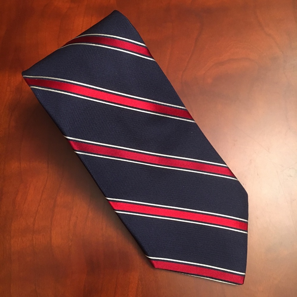 NAUTICA silk neck tie 57” long